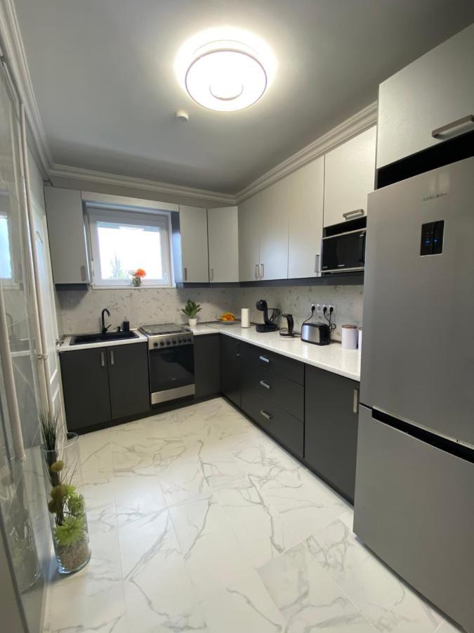 Oliaparman Apartment Eger Exterior photo